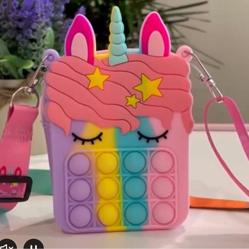 Unicorn Silicone Shoulder Crossbody Bag Coin Purse .NWOT